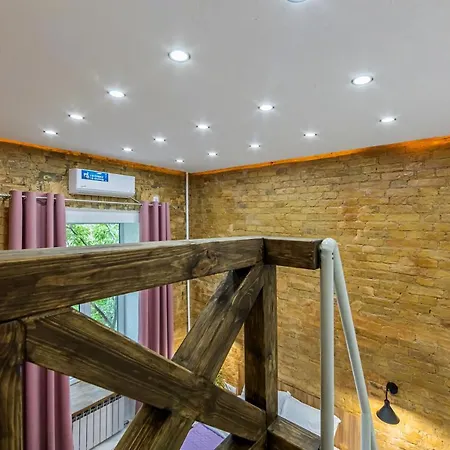 Апартаменты Brown Loft *