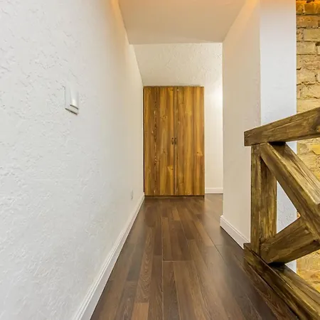 Апартаменты Brown Loft *